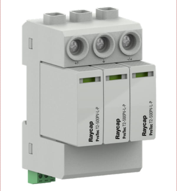 Protectores contra sobretensiones económicos para sistemas fotovoltaicos de 1000 y 1500 V 
Fáciles de instalar y sustituir, los modelos ProTec T2-PV-3+0-L(R) con tecnología patentada ofrecen una solución eficiente y económica para salvaguardar los inversores en la parte de continua. 
El grupo Raycap, grupo a la vanguardia en la investigación y producción de varistores y de protectores contra sobretensión y distribuida en España por DISMATEL, anuncia la gama ProTec T2-PV-3+0-L(R) de protectores de sobretensiones (SPD) multipolo para sistemas fotovoltaicos de 1000 y 1500 V. Con un diseño modular, son fáciles de instalar y sustituir (Plug and Play). 
Estos modelos de Clase II, Tipo 2 y Tipo 1CA tienen el objetivo de proporcionar una solución eficiente y económica al proteger los inversores en la parte de continua ante incidencias como sobretensiones inducidas e impactos indirectos de rayos. 
Gracias a la tecnología patentada de Raycap y la protección térmica a través de varistores MOV de alta energía, los nuevos SPD garantizan la máxima resistencia al choque y la vibración e impiden la formación de arco fotovoltaico (y otros problemas) en caso de actuación. 
La gama ProTec T2-PV-3+0-L(R) se caracteriza por una tensión operativa continua - UCPV) de 1000 y 1500 V, una corriente nominal de descarga (8/20 µs) - In de hasta 20 kA y una corriente máxima de descarga (8/20 µs) - Imax de 40 kA, un nivel de protección en tensión - UP de 3,9 o 4,8 kV, una corriente nominal de cortocircuito - ISCPV de 9 kA y un tiempo de respuesta - tA de menos de 25 ns. 
Diseñados para montaje en carril DIN de 35 mm estándar (EN 60715), estos SPD con formato 3 TE operan en el rango de temperatura de -40 a +85 °C y poseen una carcasa realizada en material termoplástico UL 94 V-0 (IP20) con protección térmica e indicadores visuales de estado (bandera verde). Existe la opción de contactos remotos (RC). 
Además, las unidades ProTec T2-PV-3+0-L(R) cumplen las normativas españolas e internacionales, incluyendo IEC 61643-31:2018, EN 61643-31:2019 y UL 1449 (cuarta edición). 
